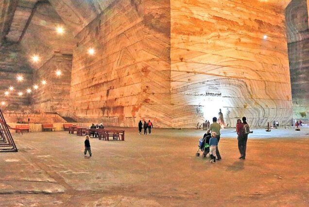 Excursión privada desde Bucarest a la mina de sal de Slanic Prahova